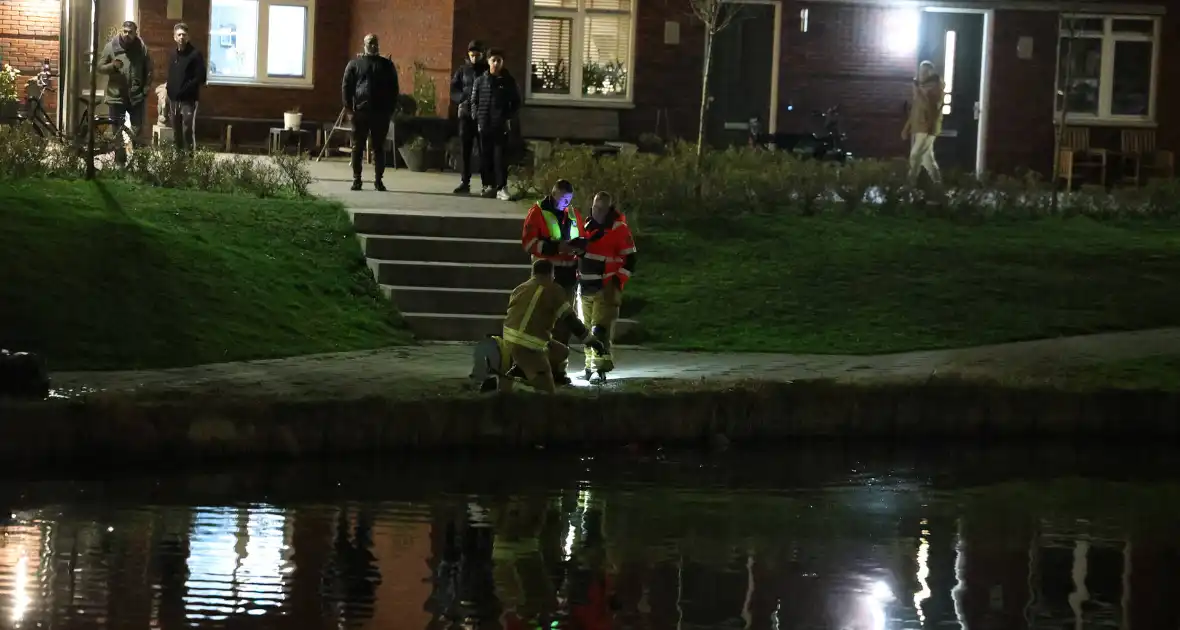 Persoon te water leidt tot grote hulpverlening - Foto 7
