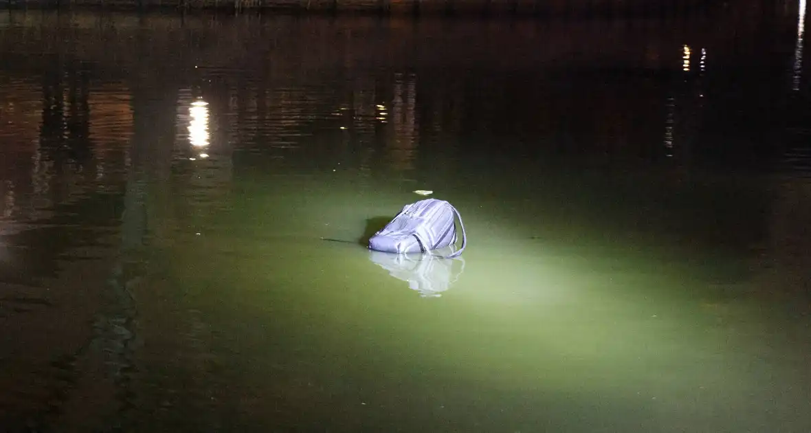 Persoon te water leidt tot grote hulpverlening - Foto 8