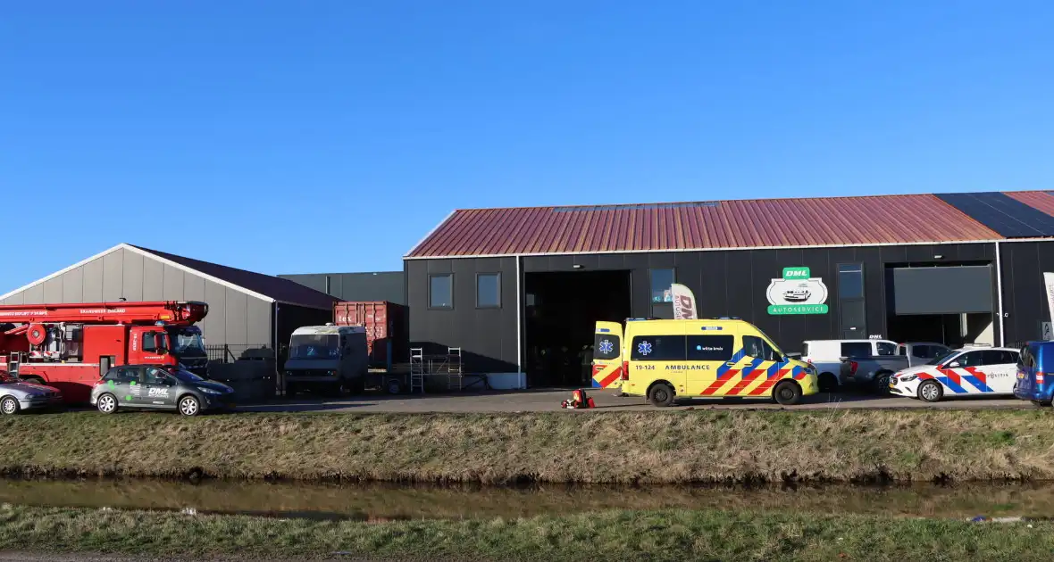 Persoon gewond bij incident op boot - Foto 9
