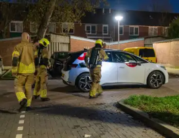 Brand in elektrische auto onderzocht