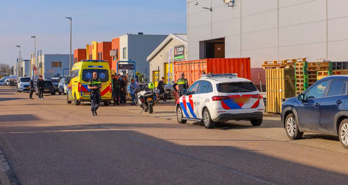 Oldtimer crasht na APK-keuring - Foto 1