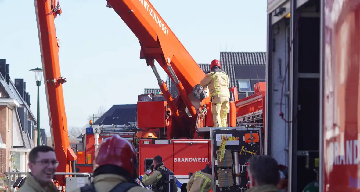 Middelbrand in woningen met zonnepanelen - Foto 2
