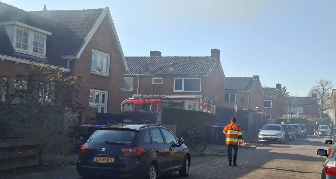 Brand in bijgebouw veroorzaakt snelle inzet brandweer - Foto 1