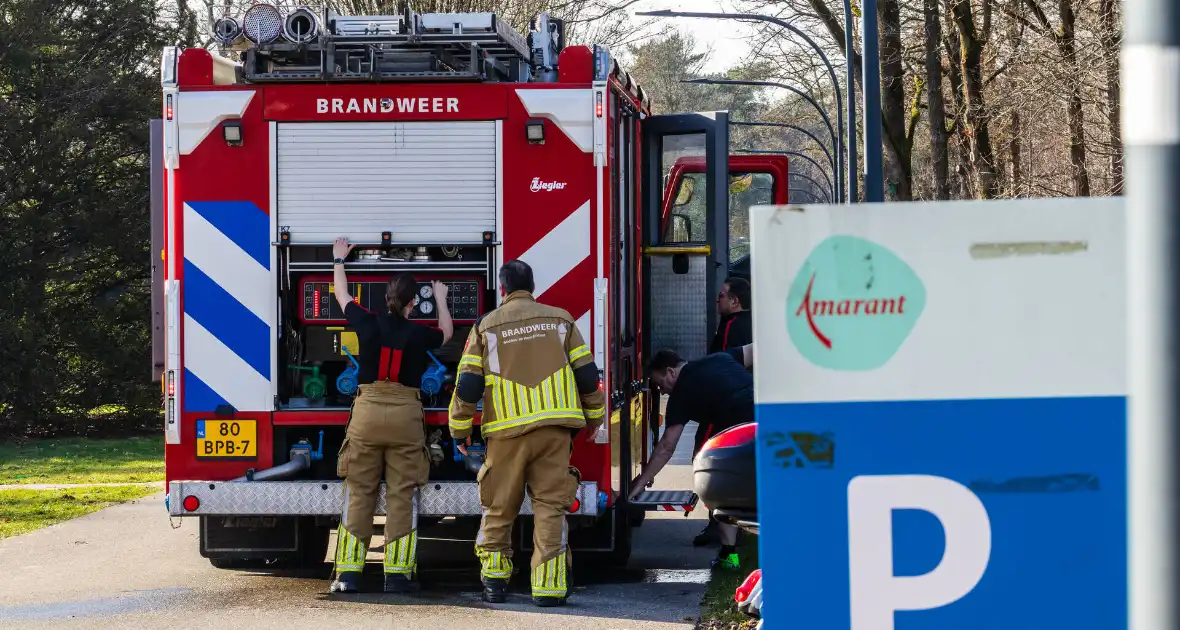 Buitenbrand geblust op terrein zorginstelling - Foto 4
