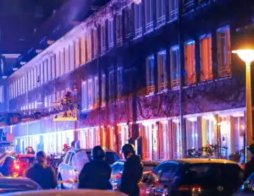 Explosie leidt tot woningbrand en evacuaties