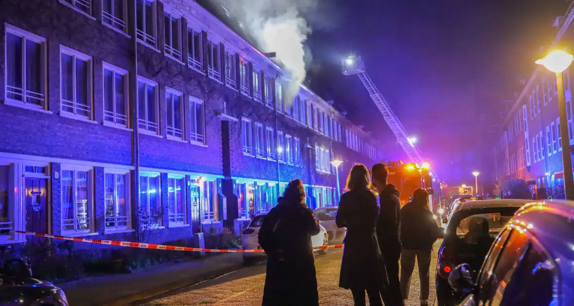 Explosie leidt tot woningbrand en evacuaties - Foto 2