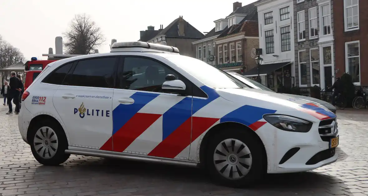 Oudere met hoogwerker uit beautysalon gehaald - Foto 6