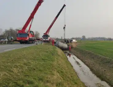 Eenzijdig ongeval met giertank op provinciale weg