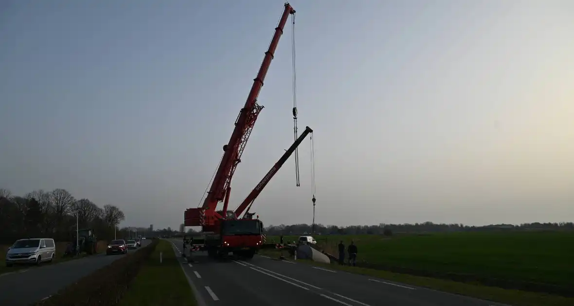 Eenzijdig ongeval met giertank op provinciale weg - Foto 1