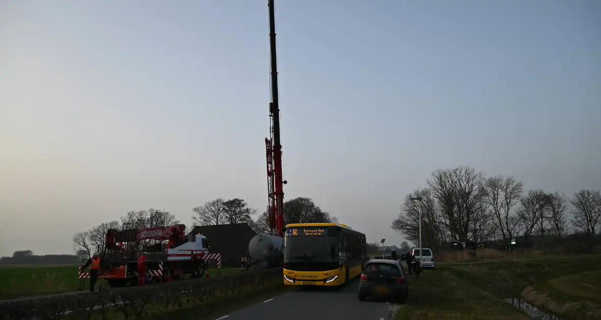 Eenzijdig ongeval met giertank op provinciale weg - Foto 17