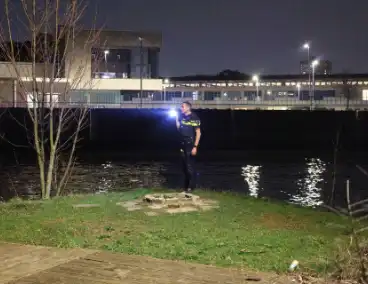 Buitenbrand aan houten pallets veroorzaakt politie- en brandweeractie