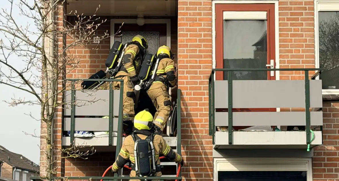Woningbrand zonder slachtoffers - Foto 2