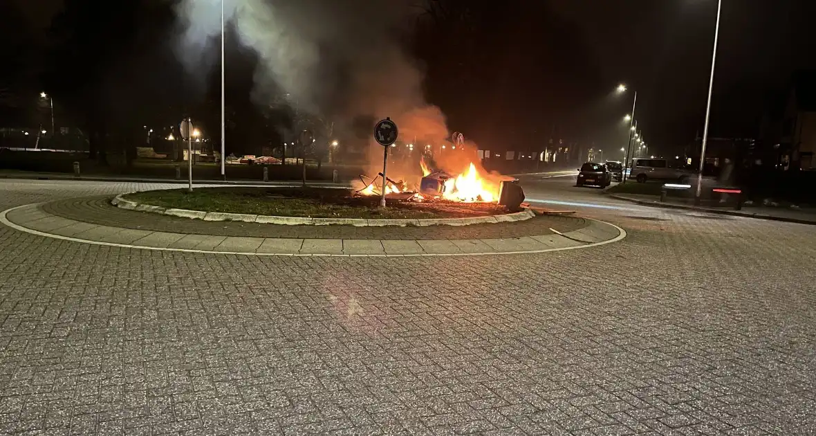 Brandstichting door jongeren zorgt voor overlast - Foto 10