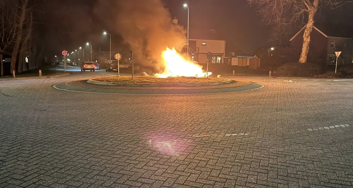 Brandstichting door jongeren zorgt voor overlast - Foto 13