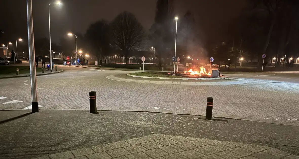 Brandstichting door jongeren zorgt voor overlast - Foto 5