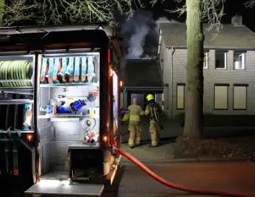 Buitenbrand verwoest garagezolder