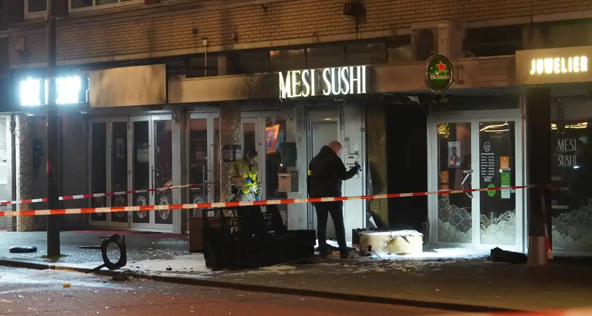 Brand door explosie bij Sushi-bar