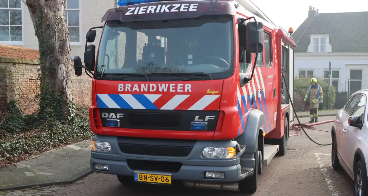 Brand in ondergrondse afvalcontainer geblust - Foto 2