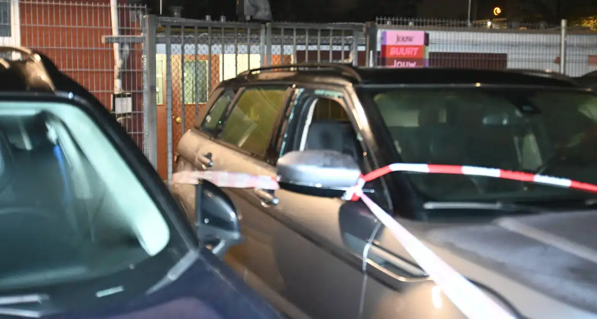 Autobrand na ingegooide zijruit - Foto 5