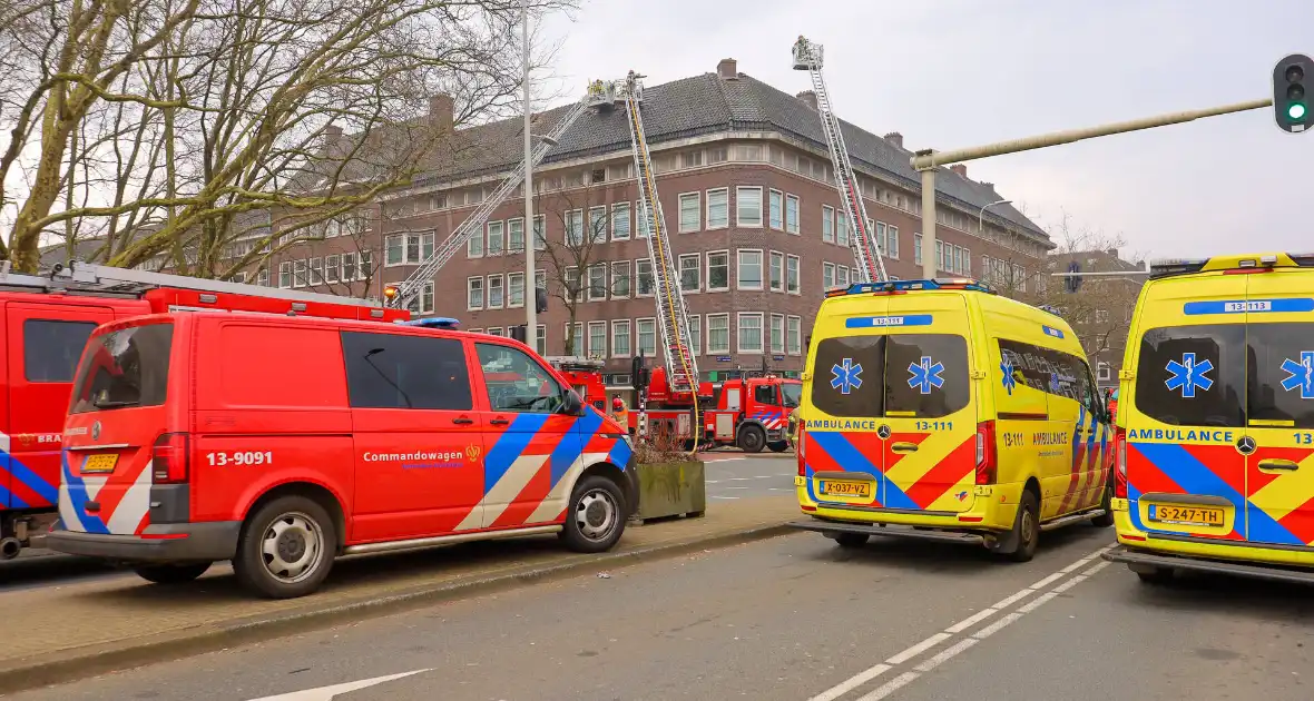Brandgerucht bij appartementen leidt tot grote brand - Foto 2