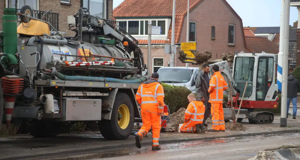 Waterleiding geraakt na graafwerkzaamheden