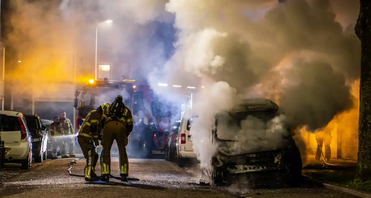 Brand in bestelbusje na harde klap - Foto 7