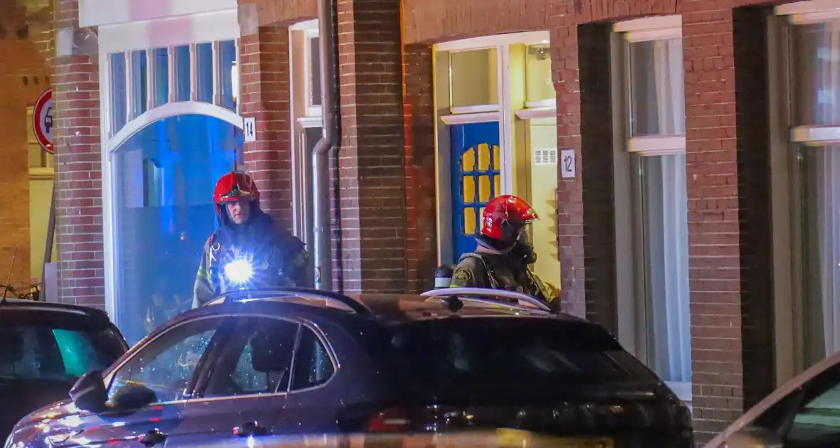 Brand in etagewoning vraagt grote brandweerinzet - Foto 1
