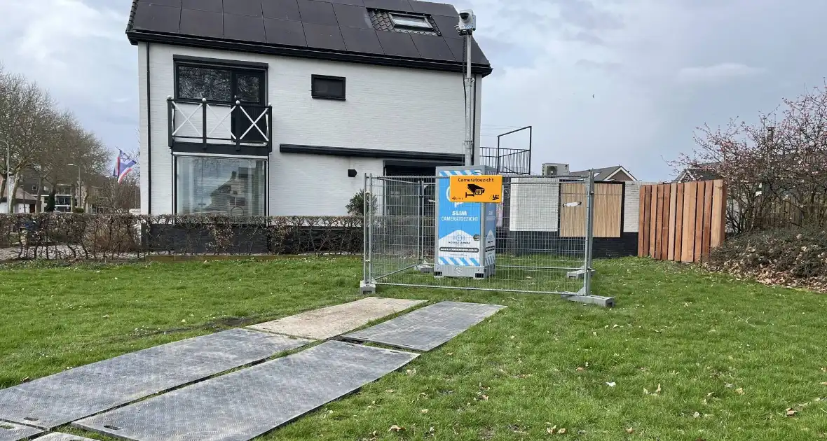 Politie plaatst camera bij beruchte rotonde - Foto 2