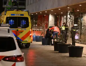 Politie legt tourniquet aan bij slachtoffer steekpartij