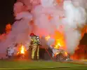 Brand verwoest meerdere voertuigen op parkeerterrein