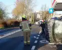 Auto-ongeluk zorgt voor ravage