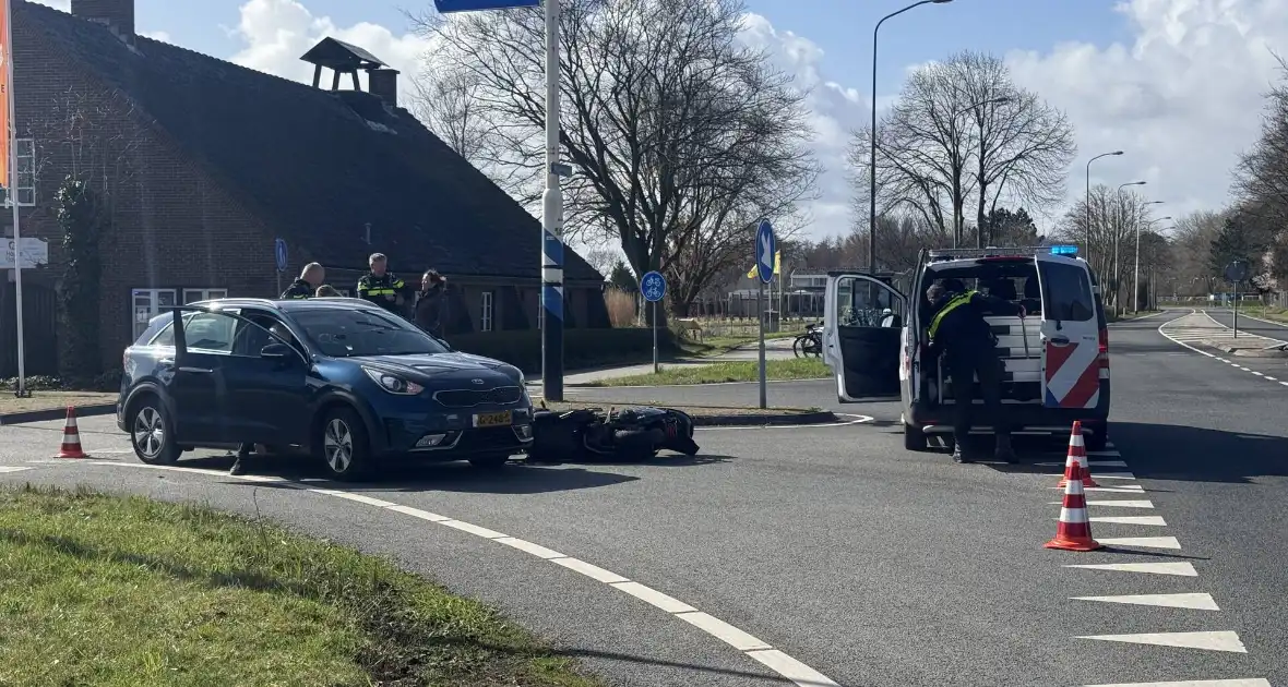 Geen gewonden na ongeval door voorrangsfout - Foto 12