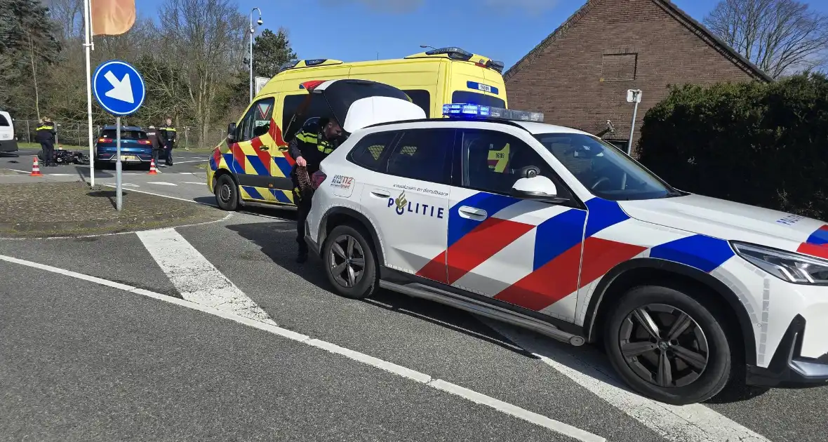 Geen gewonden na ongeval door voorrangsfout - Foto 26
