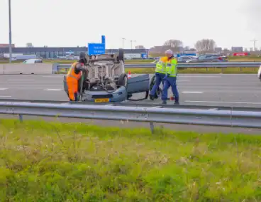 Bestuurder gewond na aanrijding op snelweg
