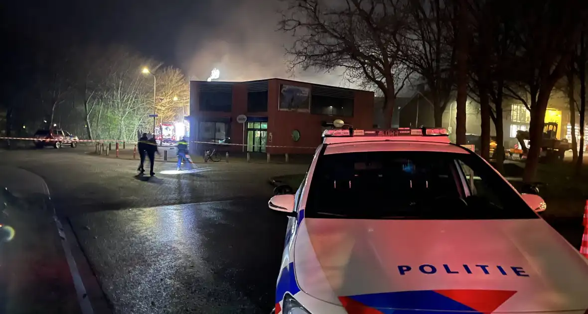 Brand in winkel leidt tot grote inzet van brandweer