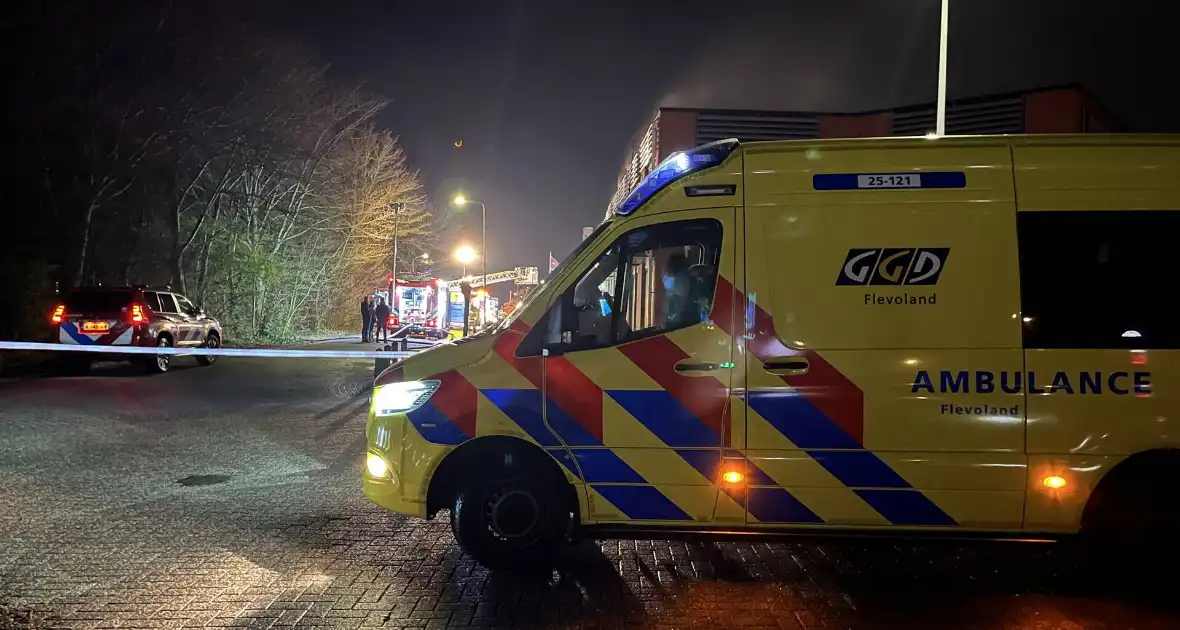 Brand in winkel leidt tot grote inzet van brandweer - Foto 2