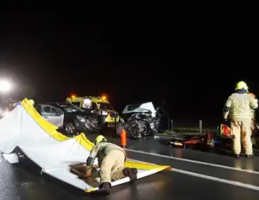 Ernsitg ongeval met drie voertuigen