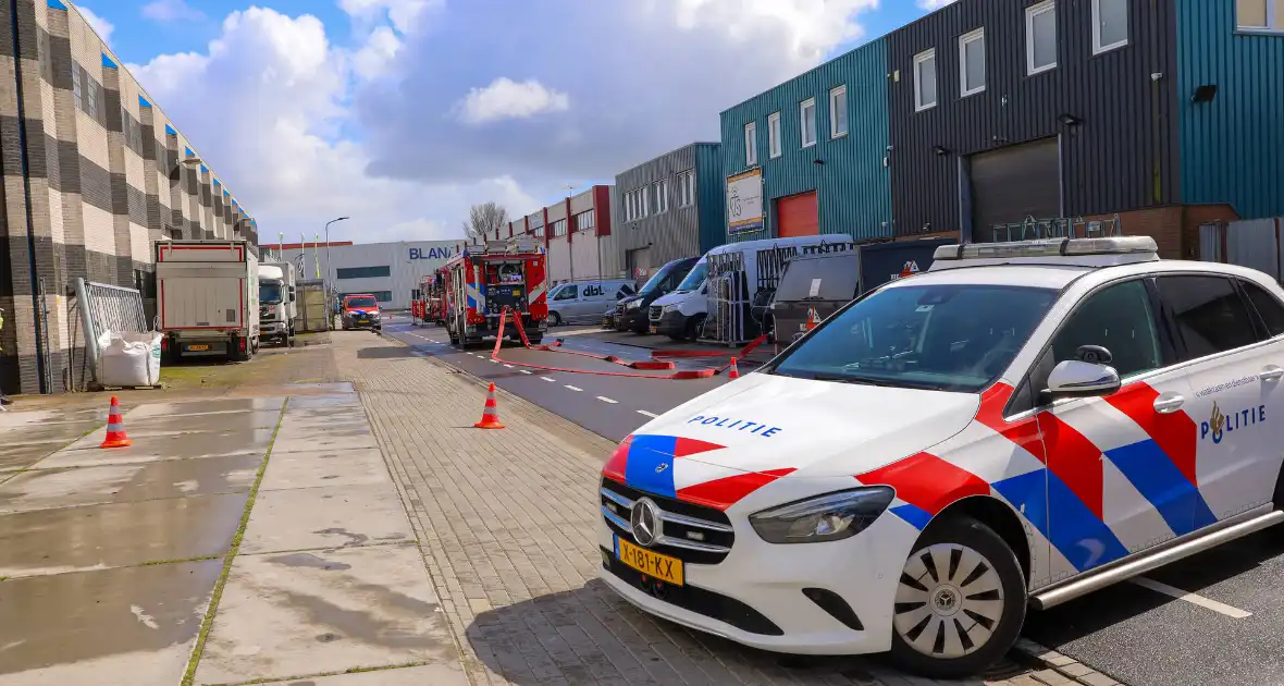 Brand in bedrijfspand onder controle - Foto 6