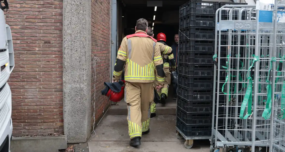 Vreemde lucht zorgt voor onwelwordingen in supermarkt - Foto 18