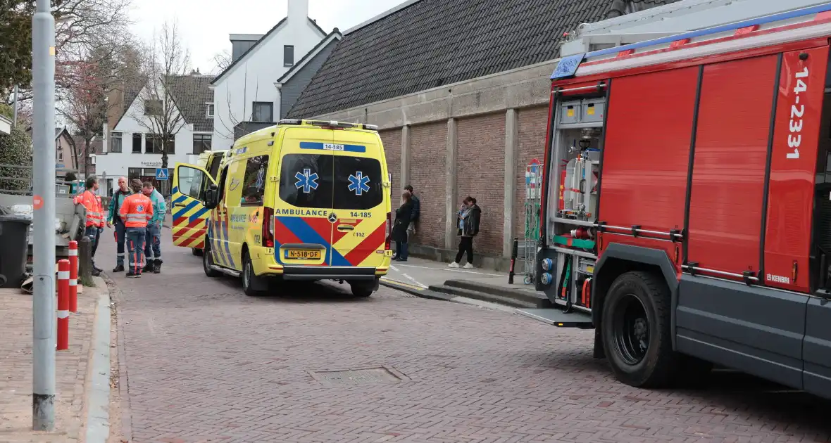 Vreemde lucht zorgt voor onwelwordingen in supermarkt - Foto 25