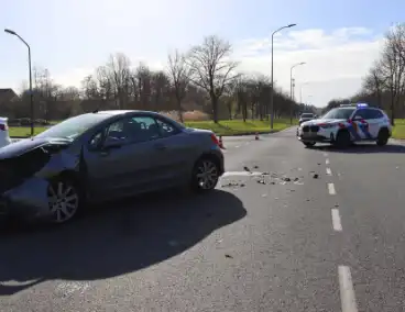 Aanrijding zorgt voor total loss voertuigen