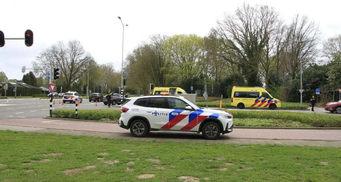 Ongeval met meerdere gewonden bij kruising - Foto 19