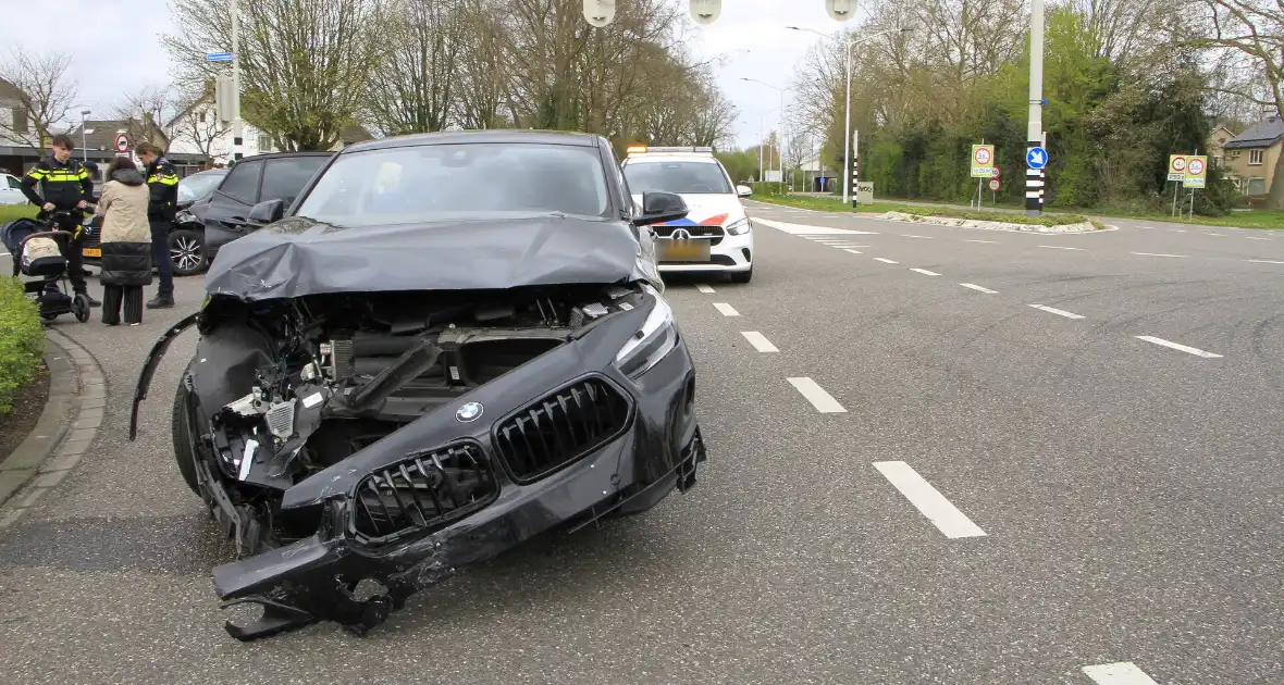Ongeval met meerdere gewonden bij kruising - Foto 20