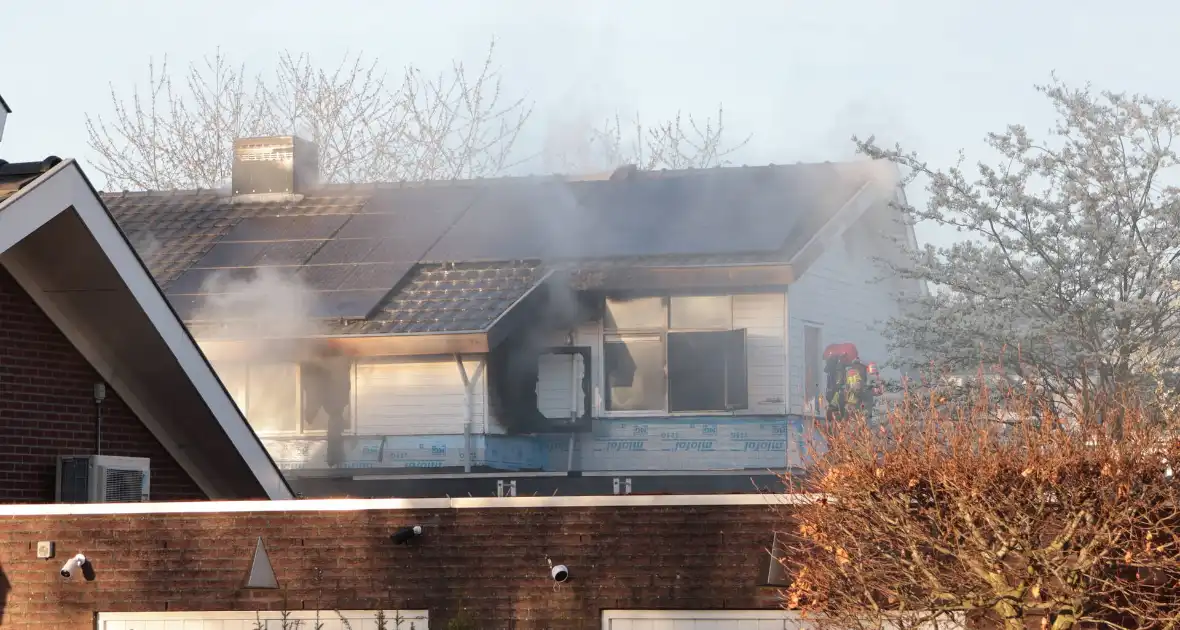Woningbrand veroorzaakt zware schade - Foto 1