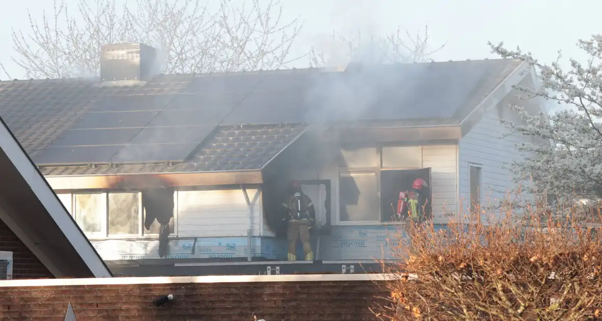 Woningbrand veroorzaakt zware schade - Foto 11