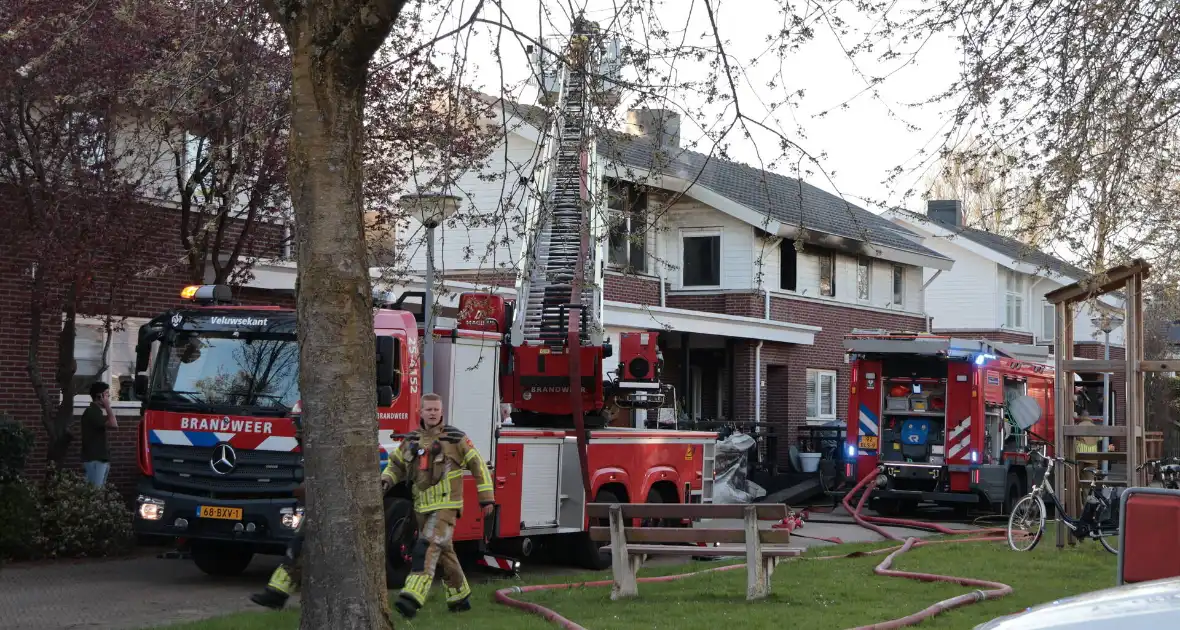 Woningbrand veroorzaakt zware schade - Foto 13