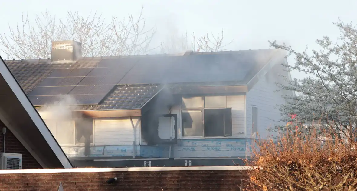 Woningbrand veroorzaakt zware schade - Foto 2