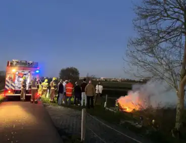 Brandende houten constructie geblust