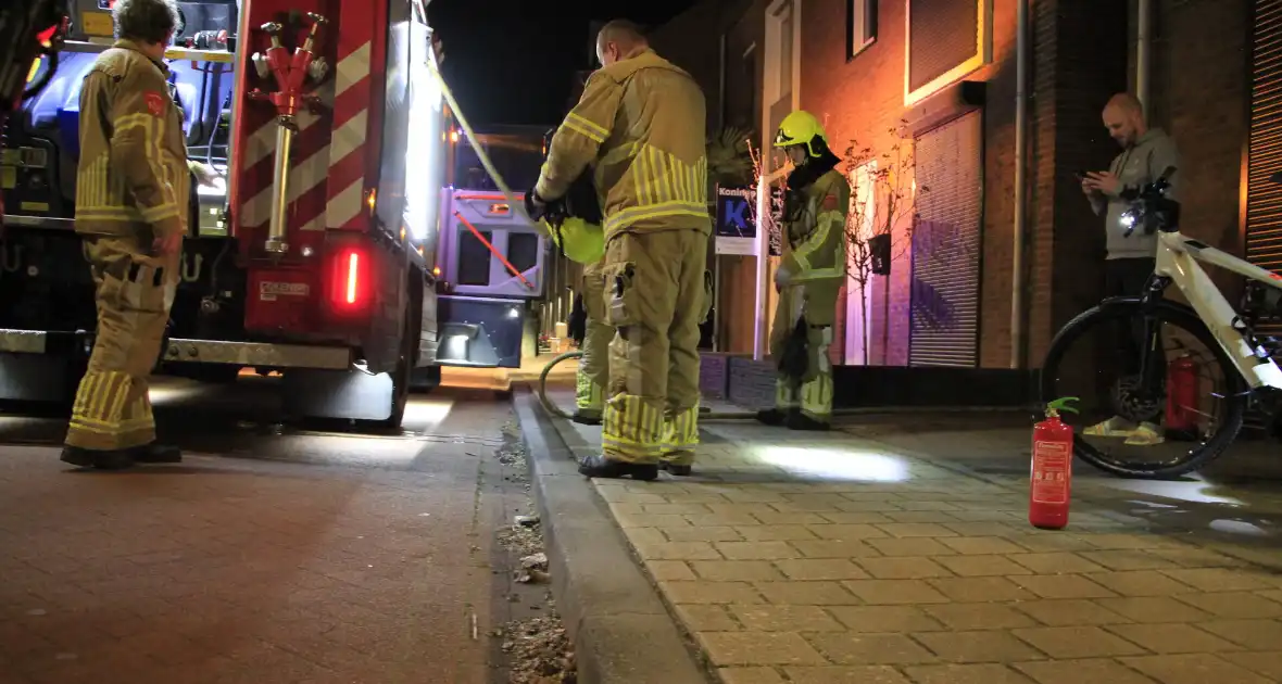 Buitenbrand in container geblust door buurtbewoners - Foto 2