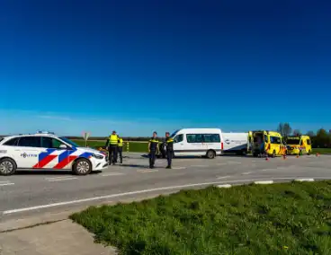 Ongeval met taxibus en bestelbus